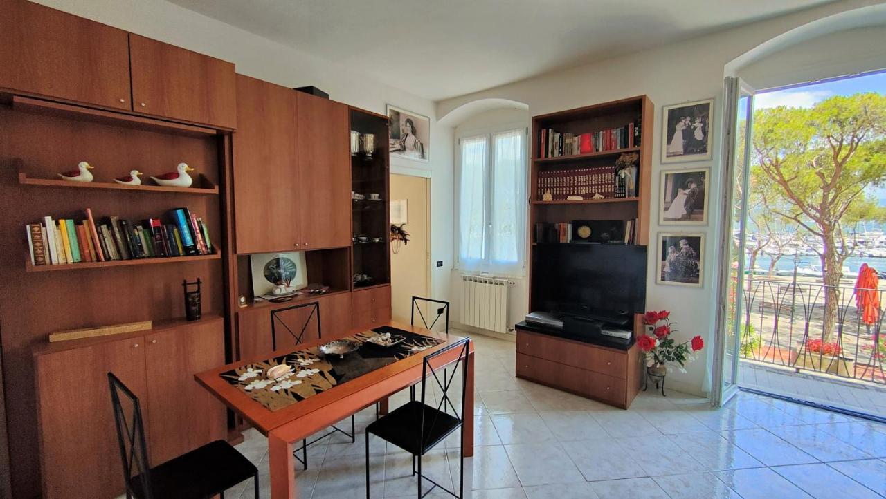 Ferienwohnung Un Balcone In Pineta Fezzano  Exterior foto