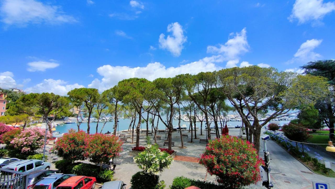 Ferienwohnung Un Balcone In Pineta Fezzano  Exterior foto