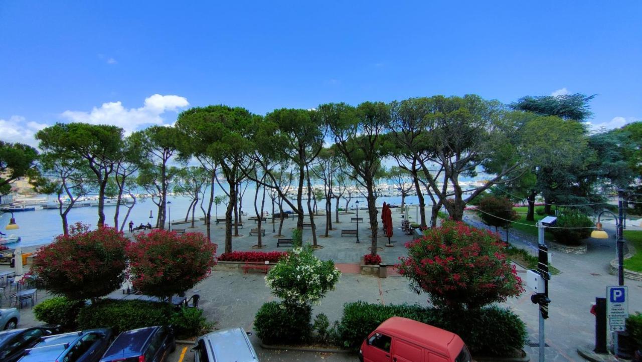 Ferienwohnung Un Balcone In Pineta Fezzano  Exterior foto