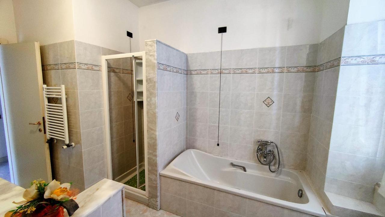 Ferienwohnung Un Balcone In Pineta Fezzano  Exterior foto
